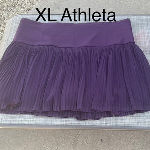 Athleta A Game XL purple tennis skirt with built in shorts. EUC only worn twice